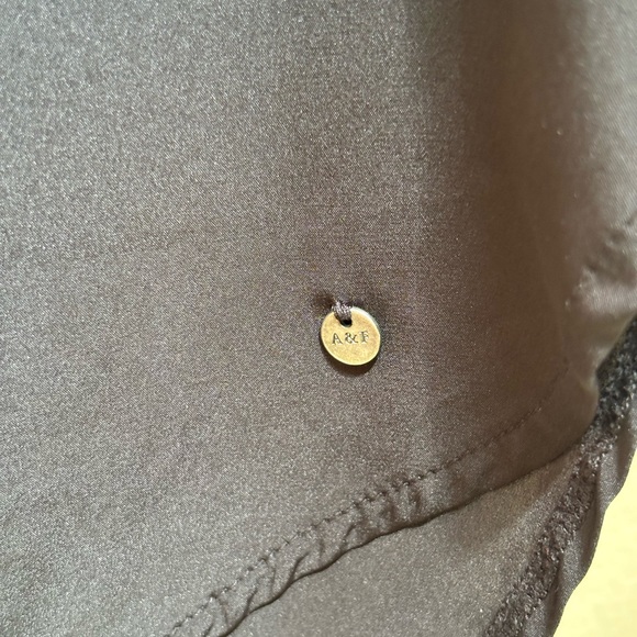 Abercrombie and Fitch Black Satin Back Zip Blouse - Picture 8 of 8